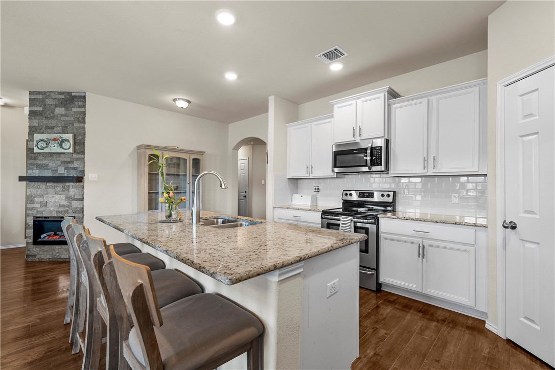 2808 Skinner Drive, Lorena, Texas image 12