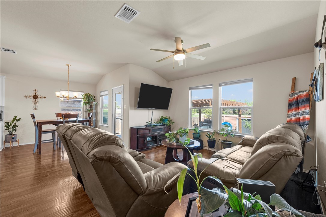 2808 Skinner Drive, Lorena, Texas image 14
