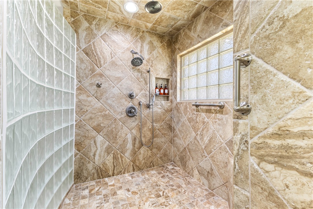 10001 Creek Bend Drive, Woodway, Texas image 26