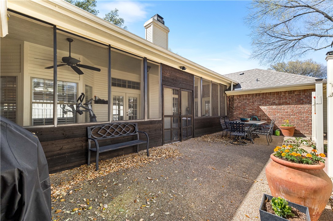 10001 Creek Bend Drive, Woodway, Texas image 28