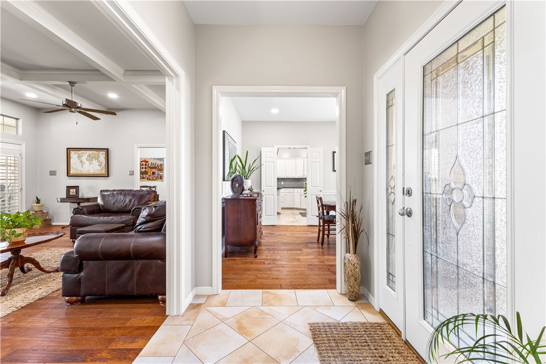10001 Creek Bend Drive, Woodway, Texas image 15