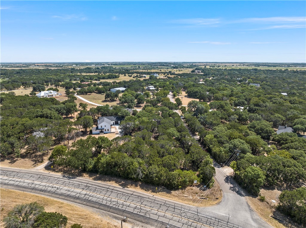 2764 Garrett Lane, China Spring, Texas image 3