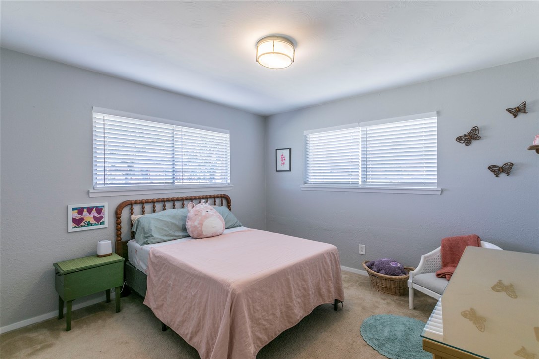 7758 E Fairway Road, Woodway, Texas image 12