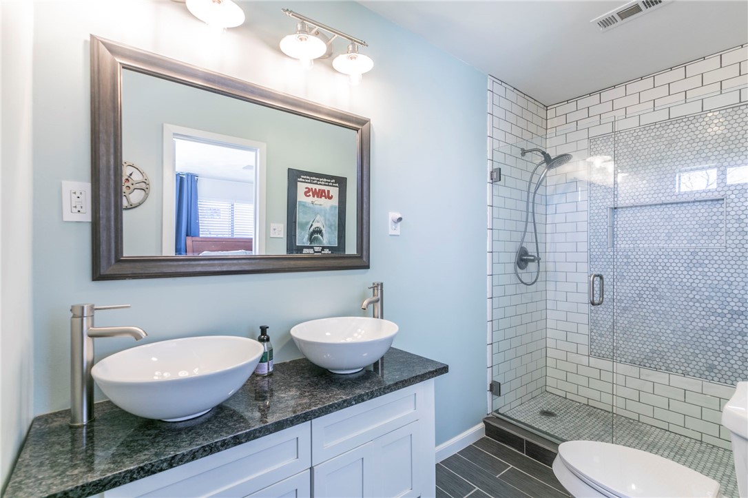 7758 E Fairway Road, Woodway, Texas image 11