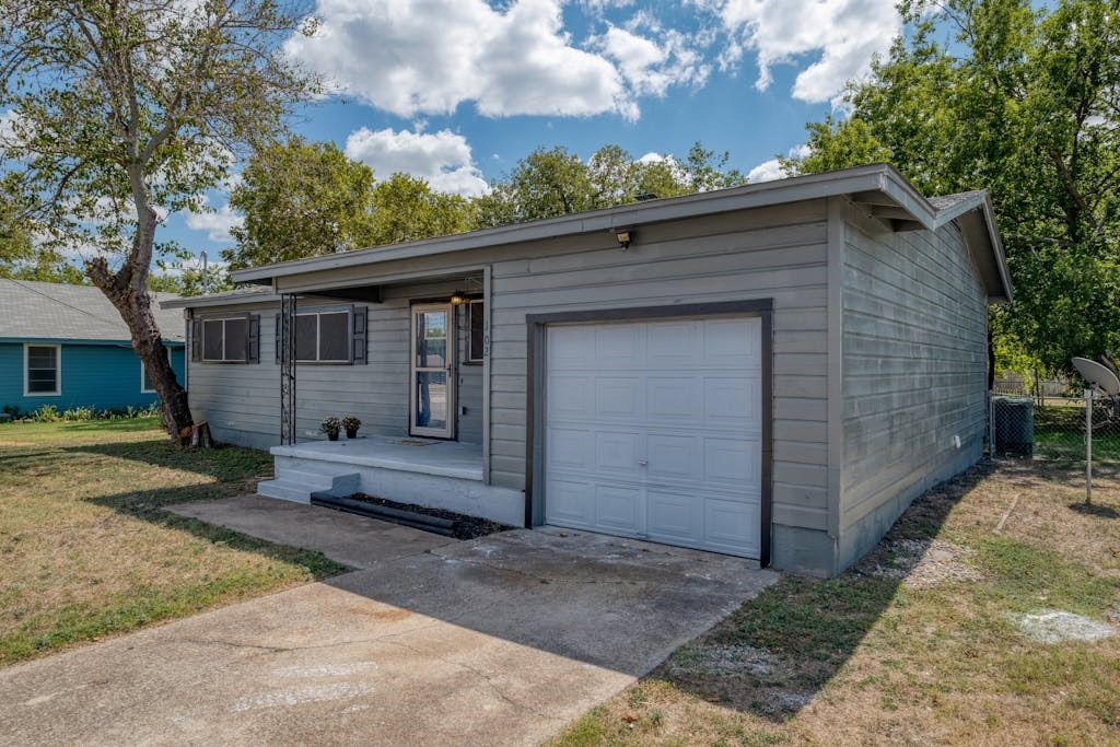 102 E Robertson Avenue, Copperas Cove, Texas image 3