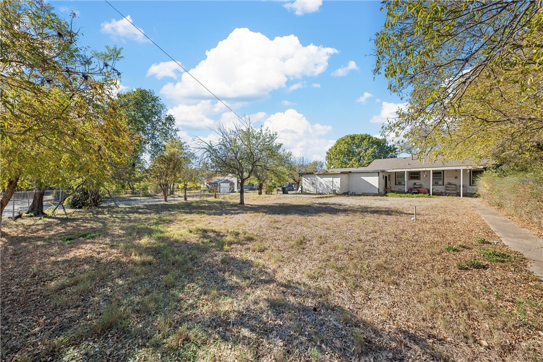 2924 Cole Avenue, Waco, Texas image 21