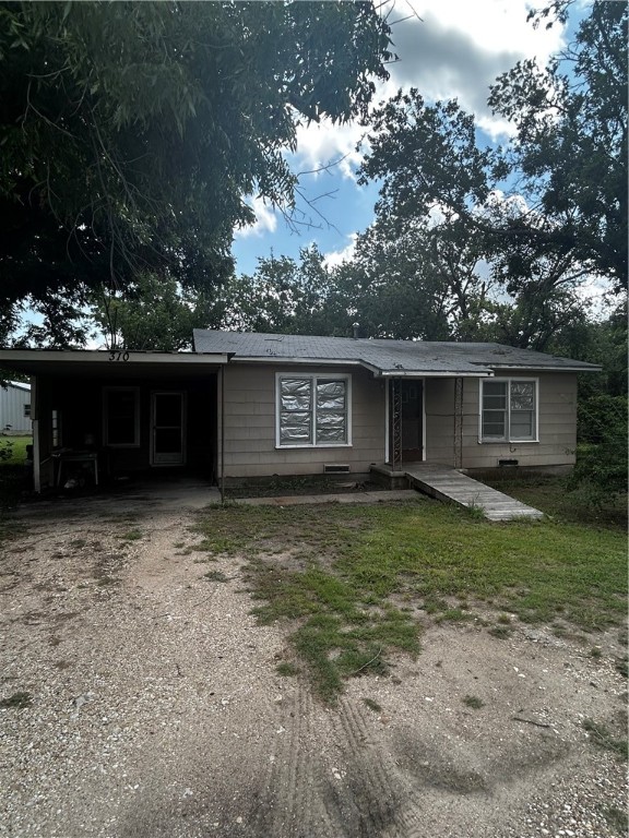 310 Carpenter St, Mart, Texas image 1