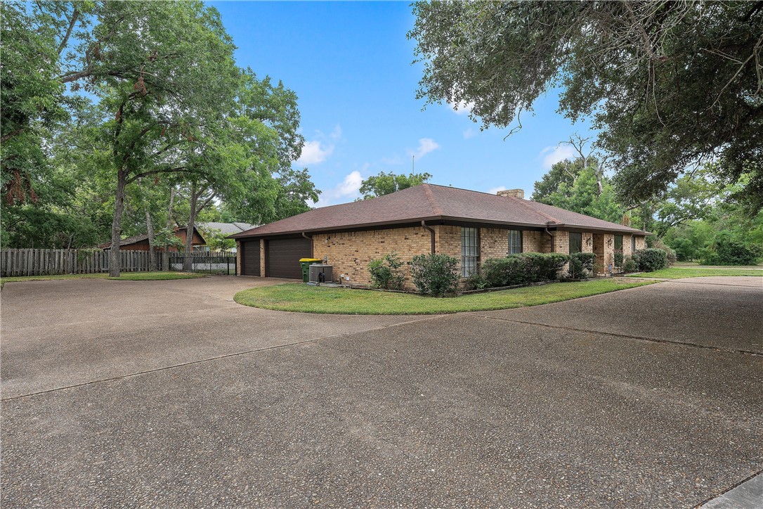 804 Val Verde Pl, Marlin, Texas image 31