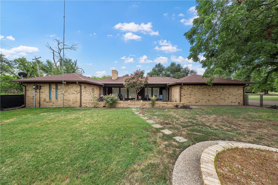 804 Val Verde Pl, Marlin, Texas image 34