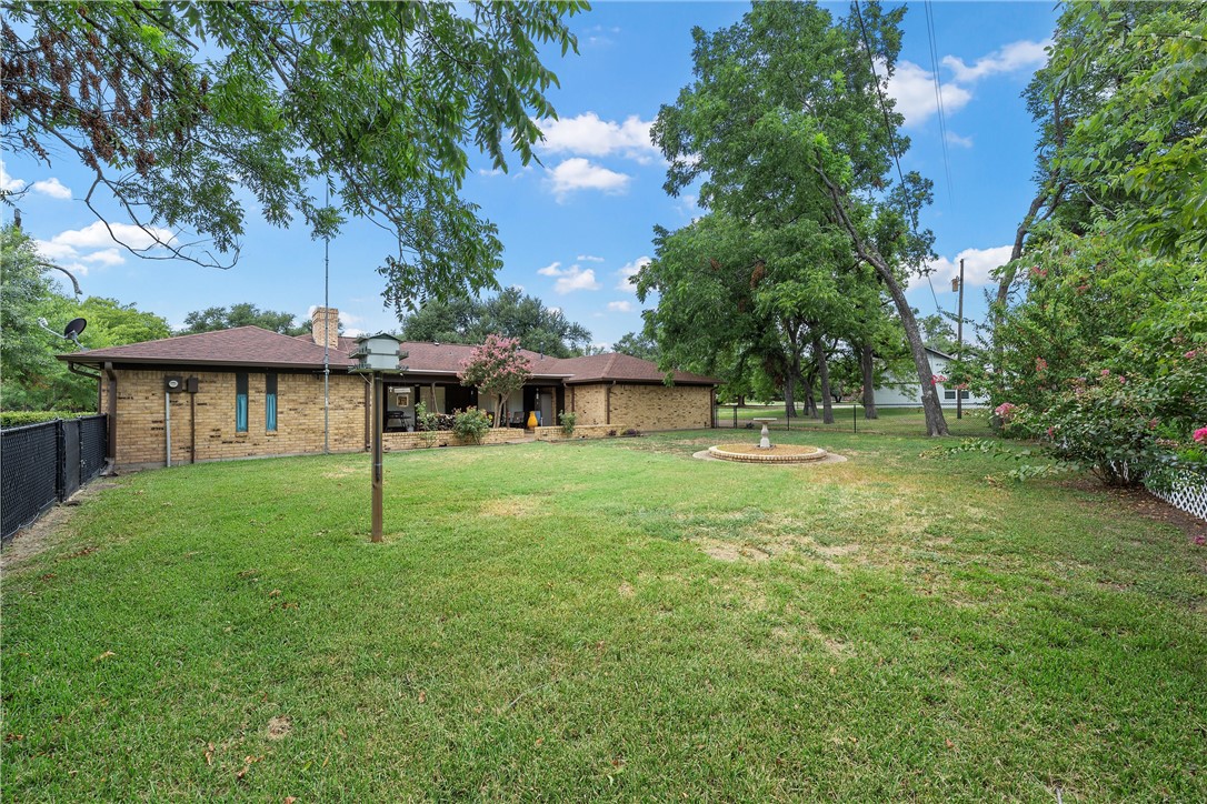 804 Val Verde Pl, Marlin, Texas image 35