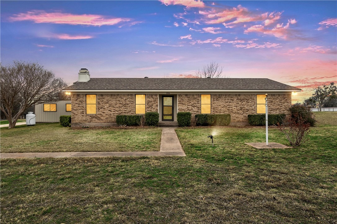 296 Valiant Wills Road, Bruceville, Texas image 1
