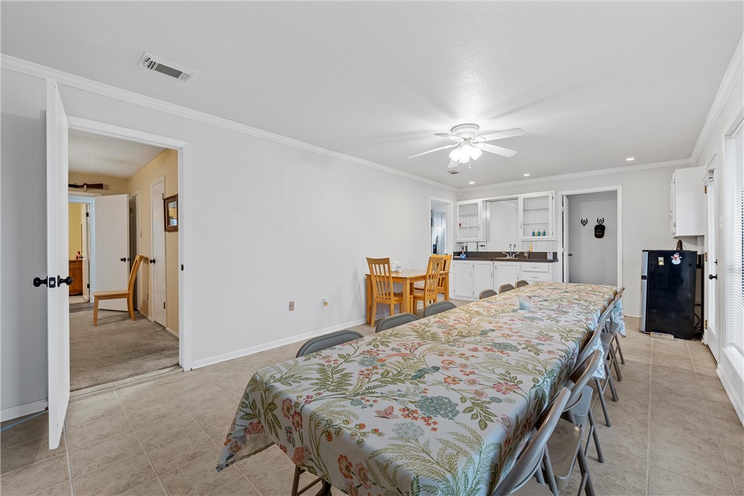 296 Valiant Wills Road, Bruceville, Texas image 13