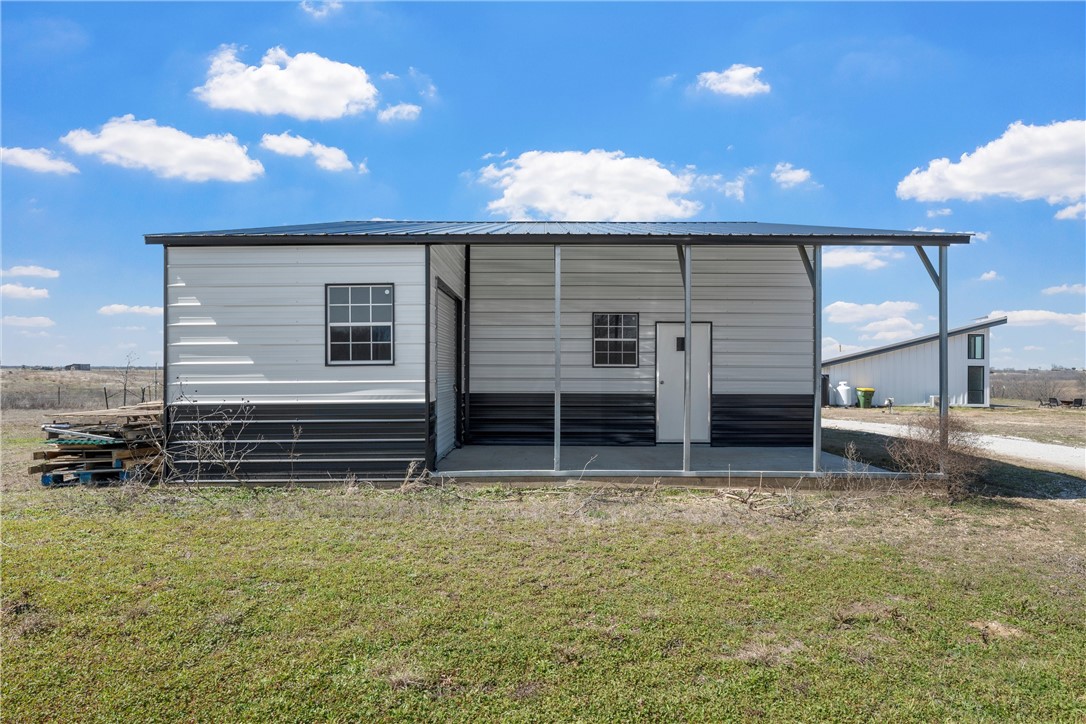 232 Hcr 2302, Abbott, Texas image 33