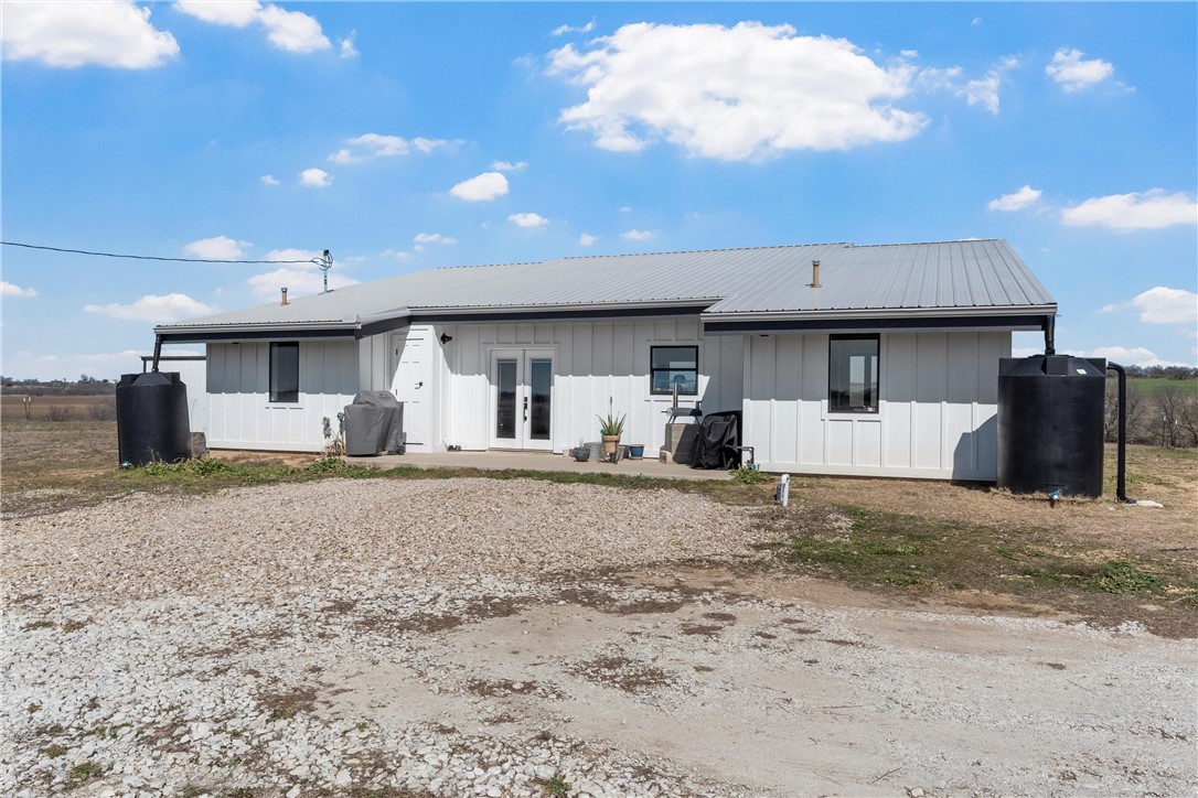 232 Hcr 2302, Abbott, Texas image 31