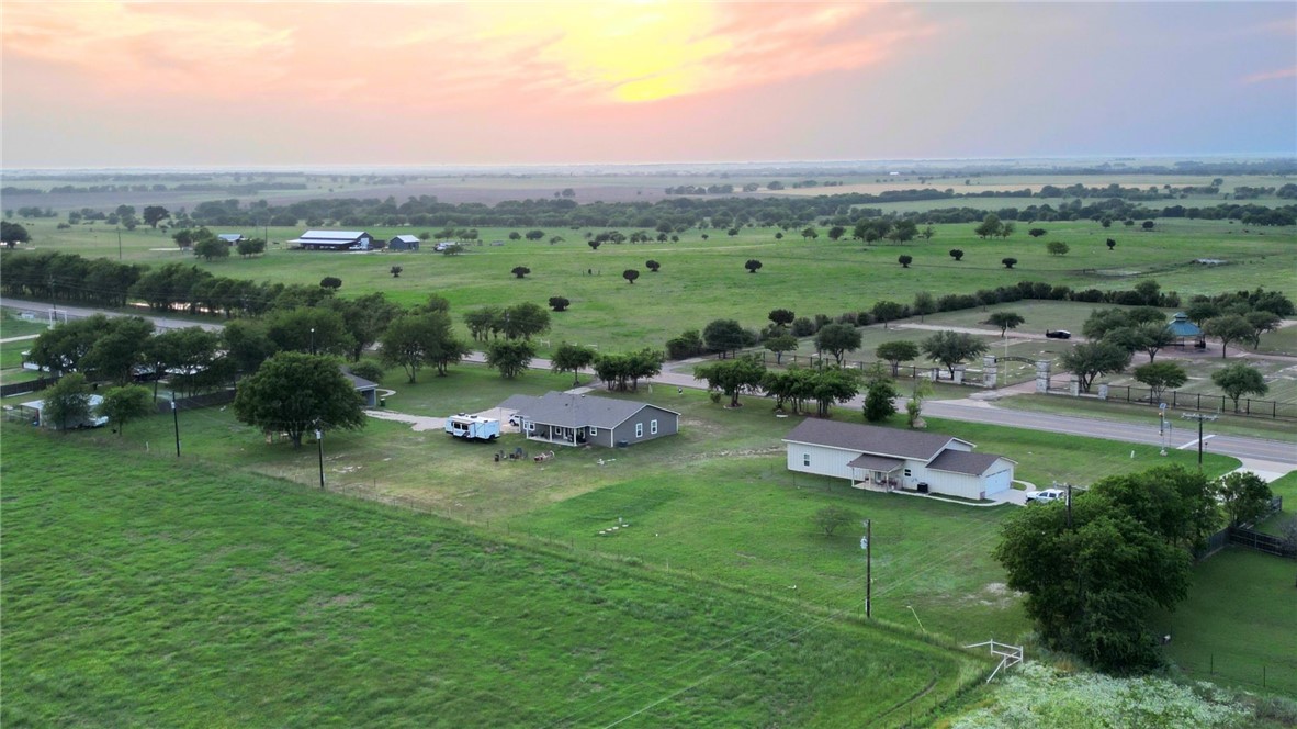 10243 Cedar Rock Parkway, Crawford, Texas image 25