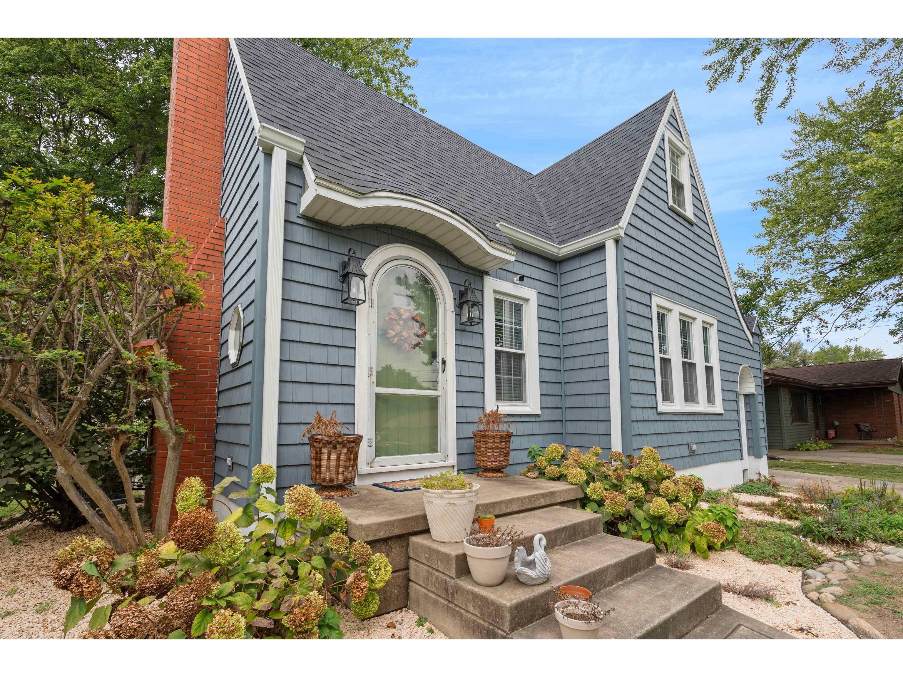 2415 N Elm Street