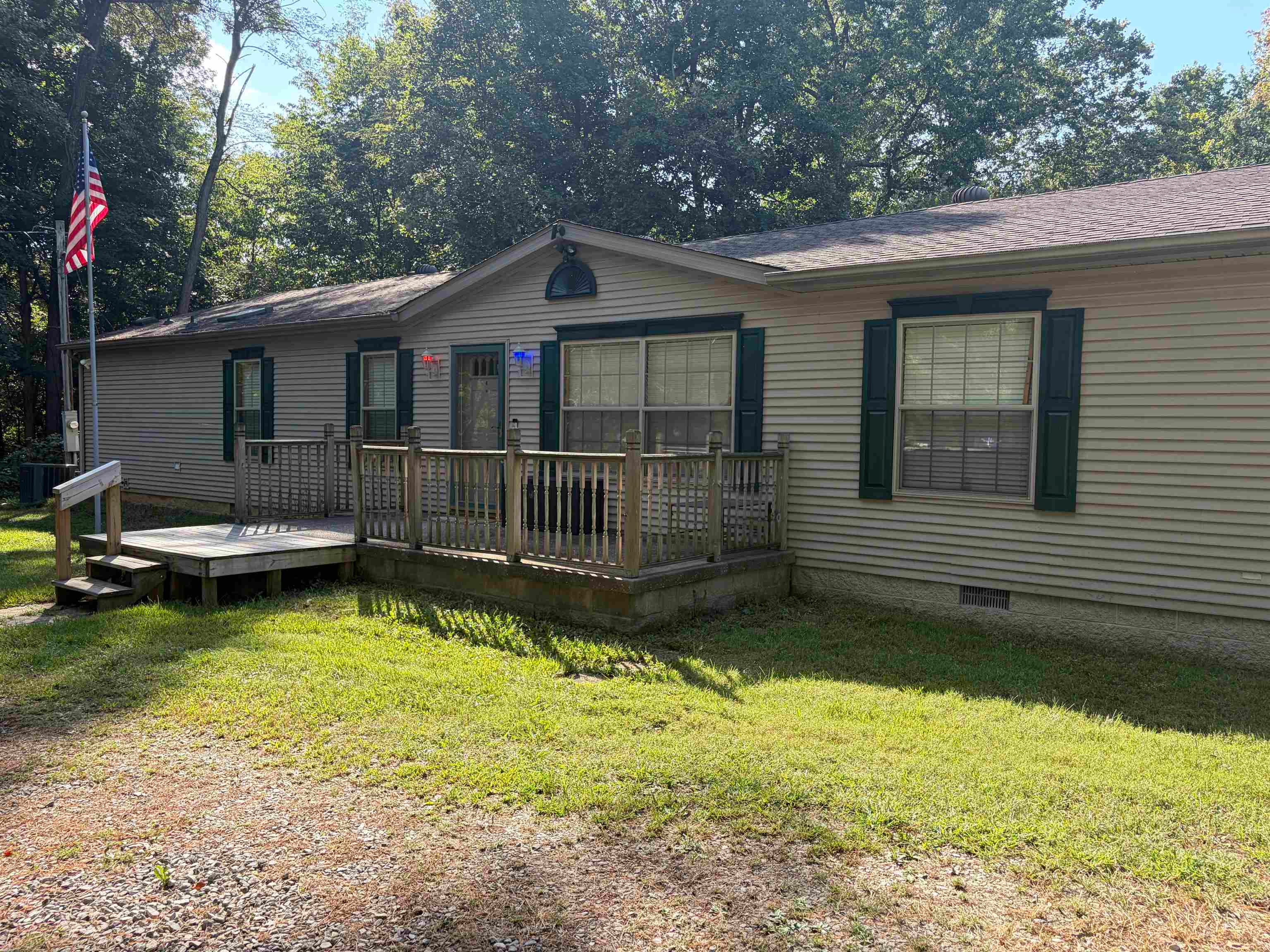 13885 US Hwy 41 S