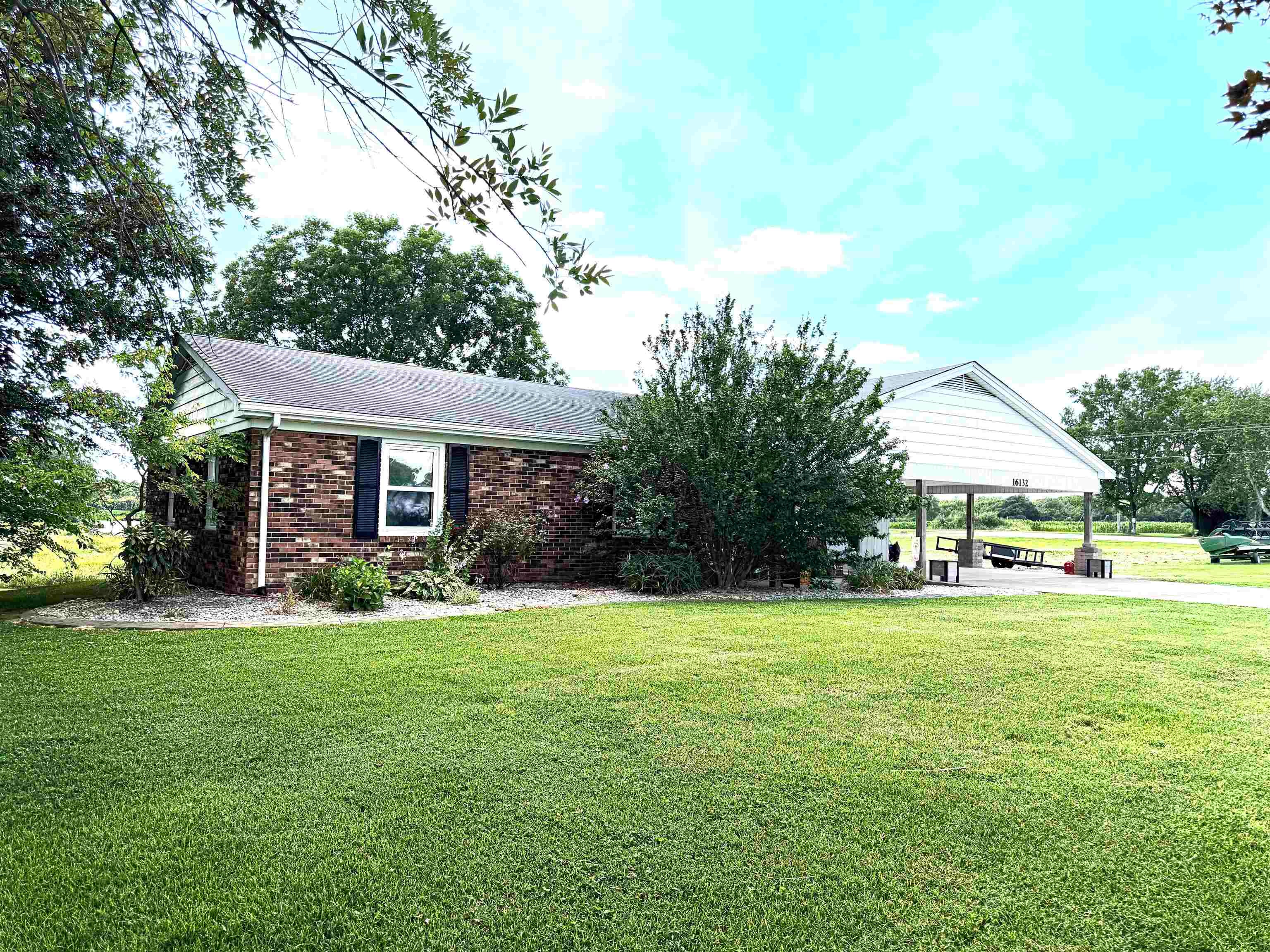 16132 State Route 136 E