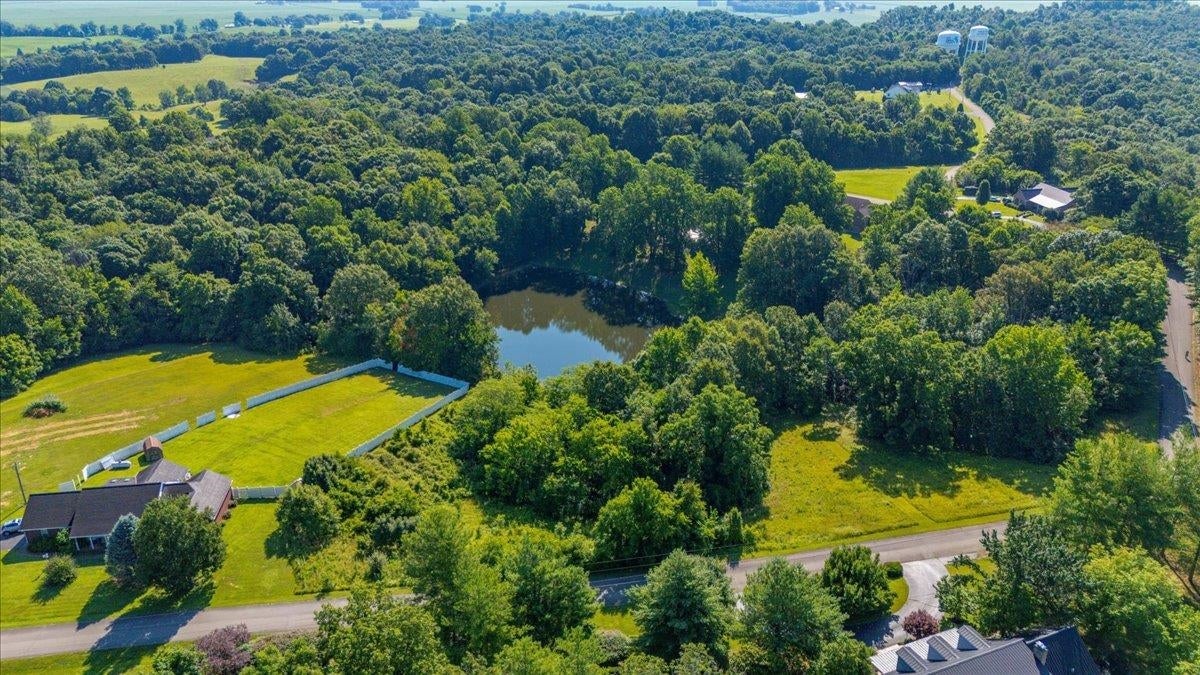 235 Blueberry Rd