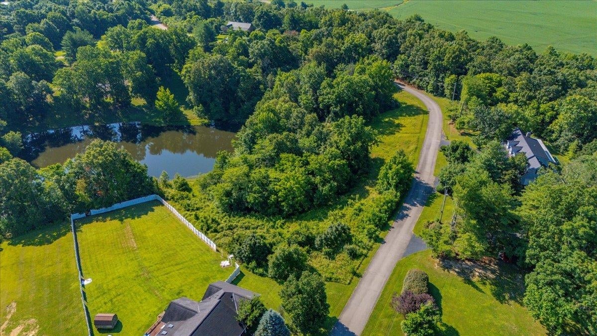235 Blueberry Rd