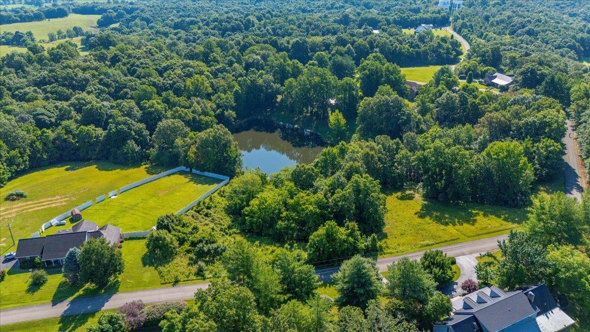 235 Blueberry Rd