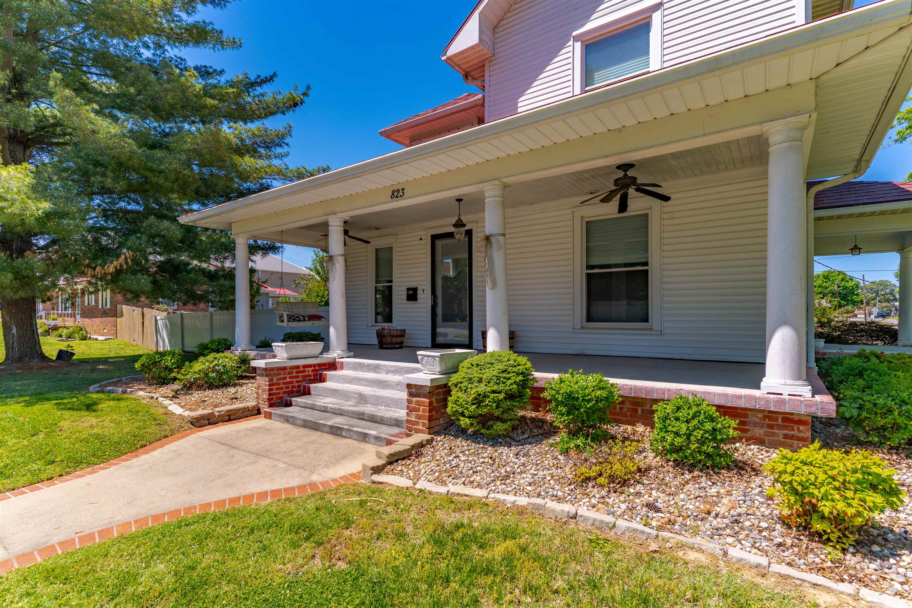 823 N Main Street