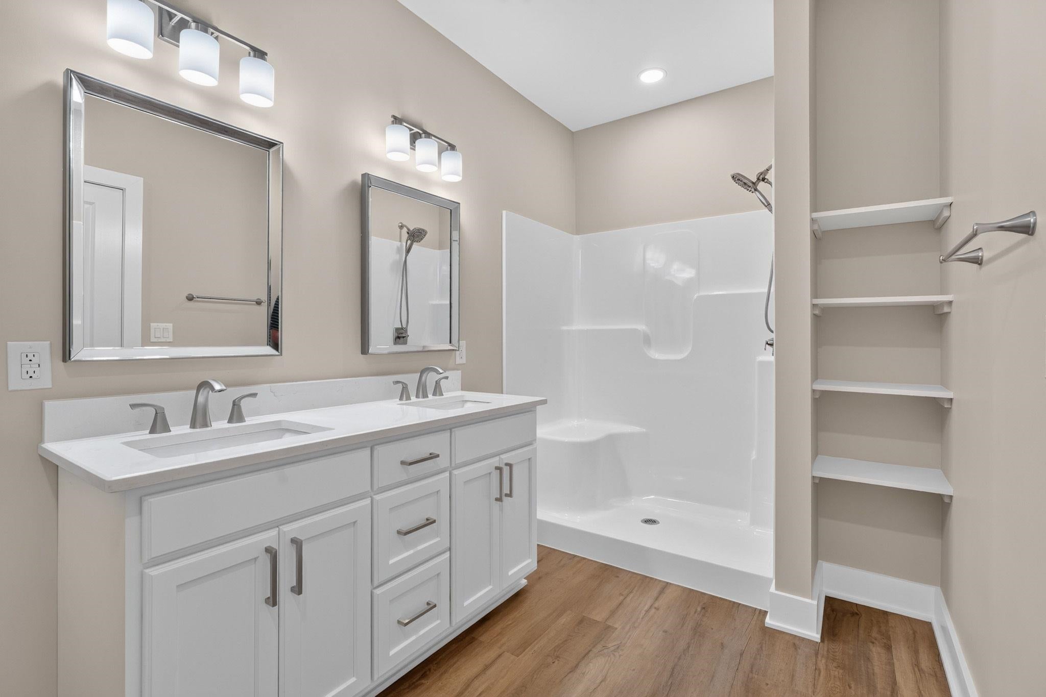 3038 Copper Creek Dr