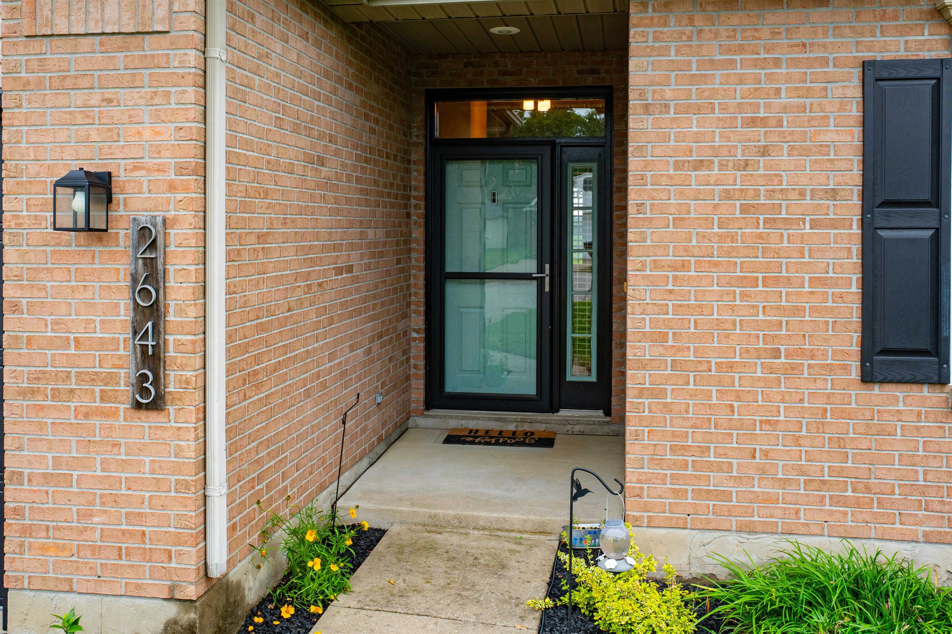 2643 E Daffodil Court