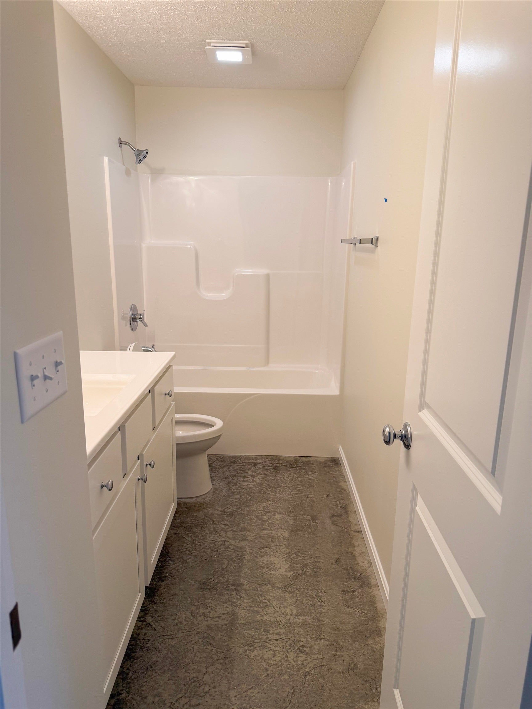 1834 Old Madisonville Rd Unit 112