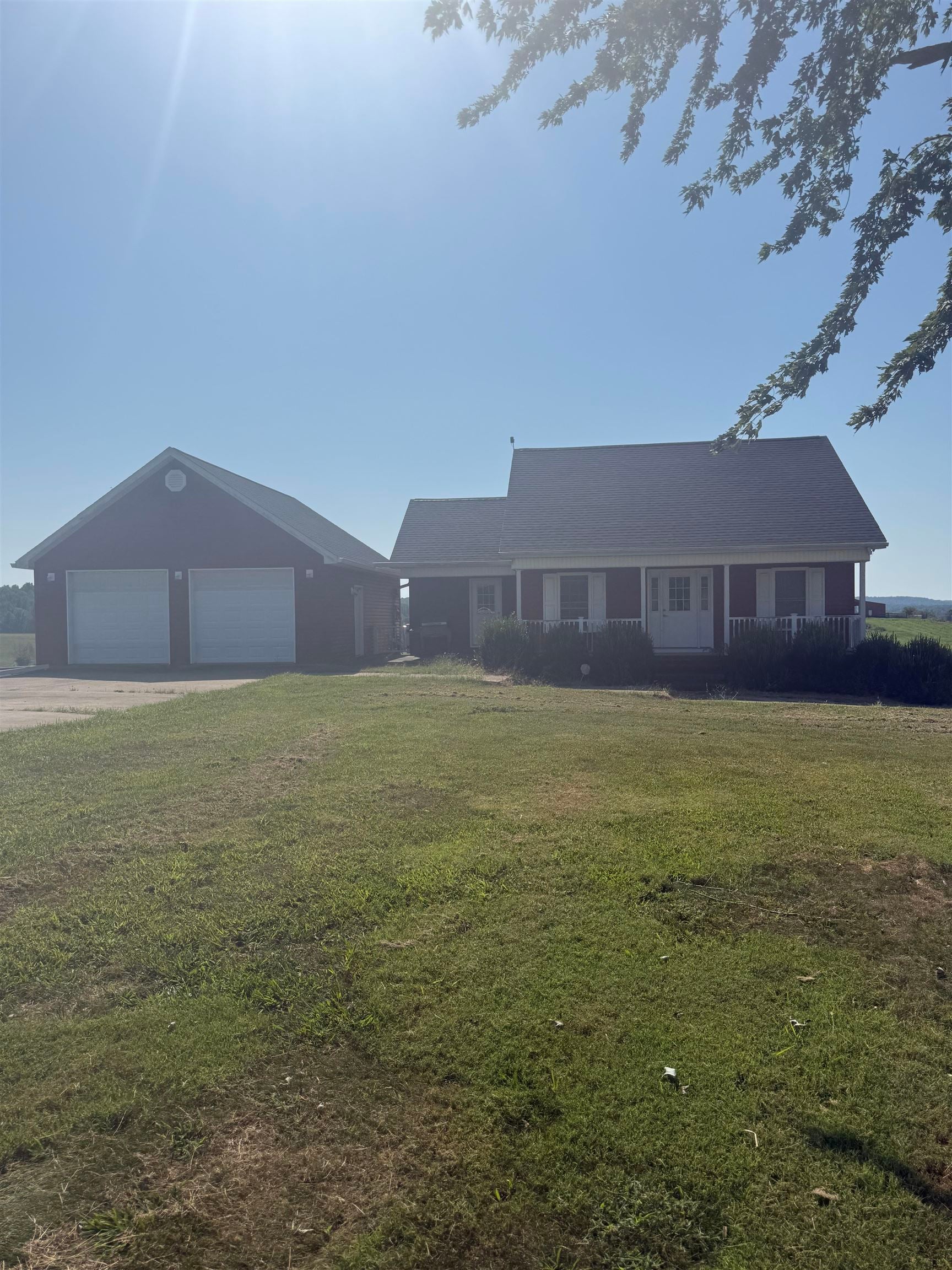 1285 John Lansden Rd