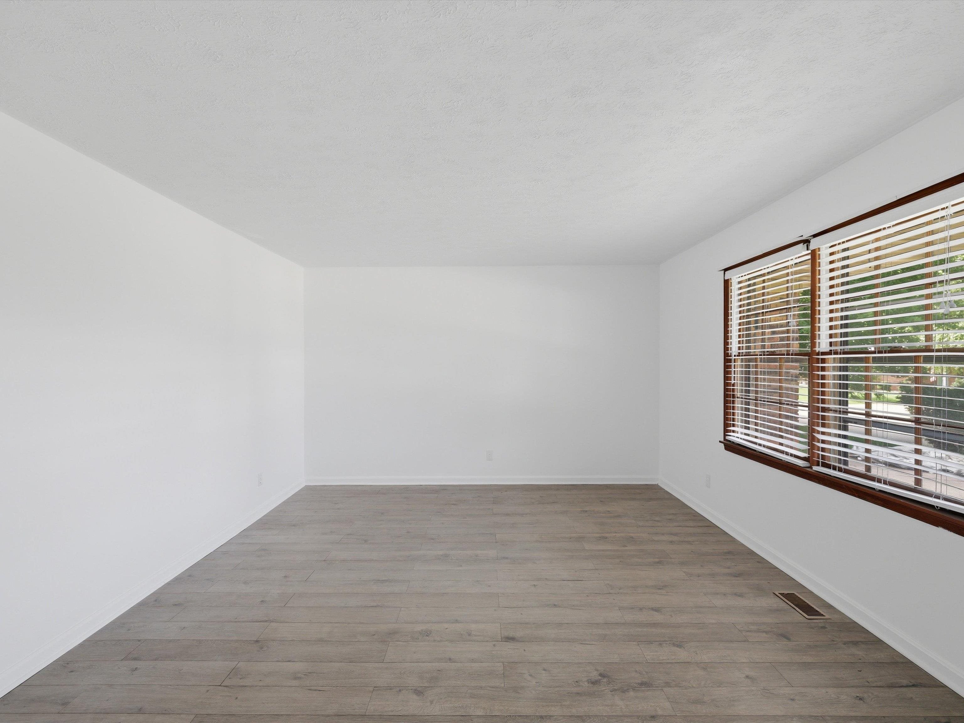 992 Osage Dr.