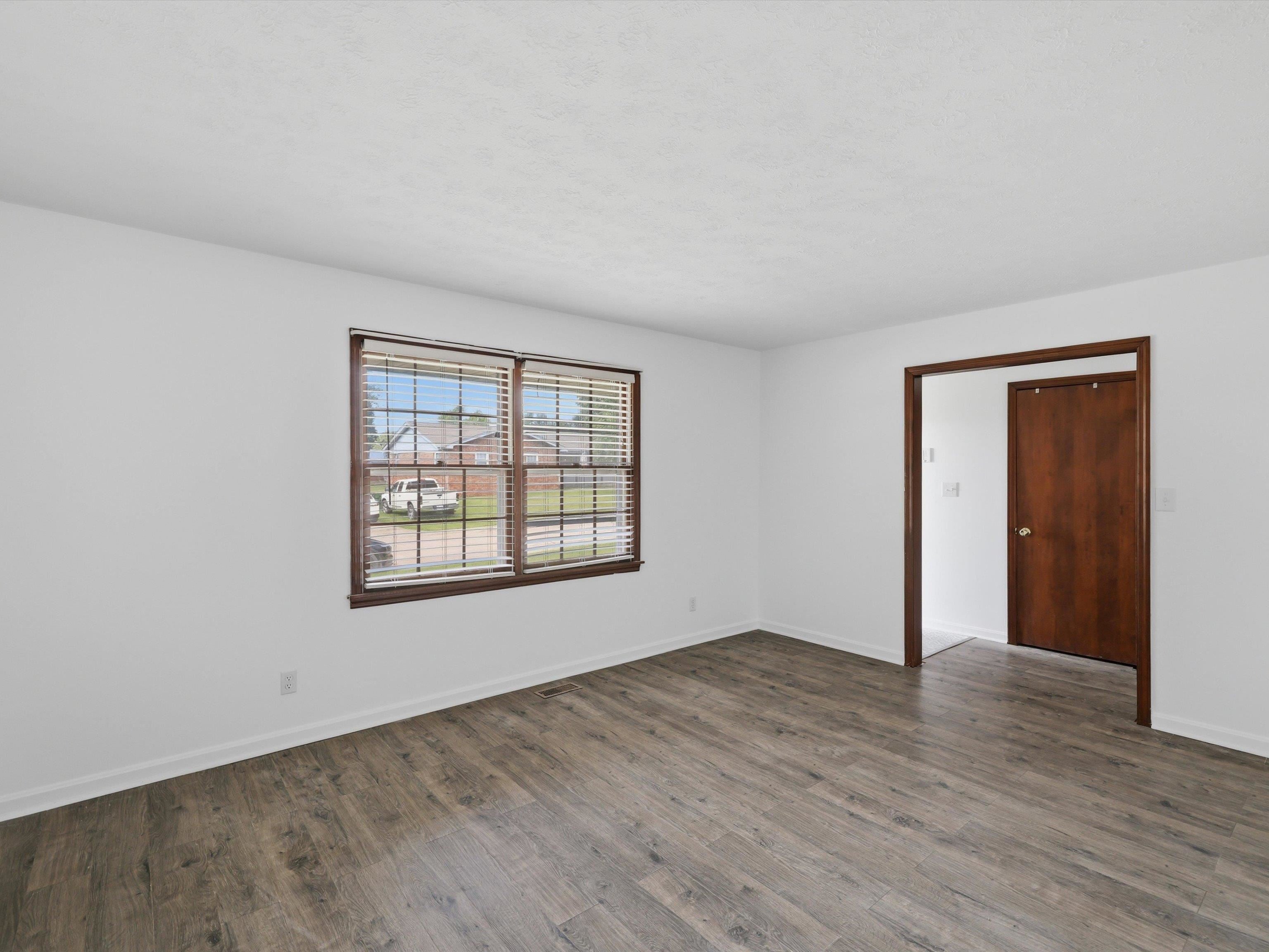 992 Osage Dr.