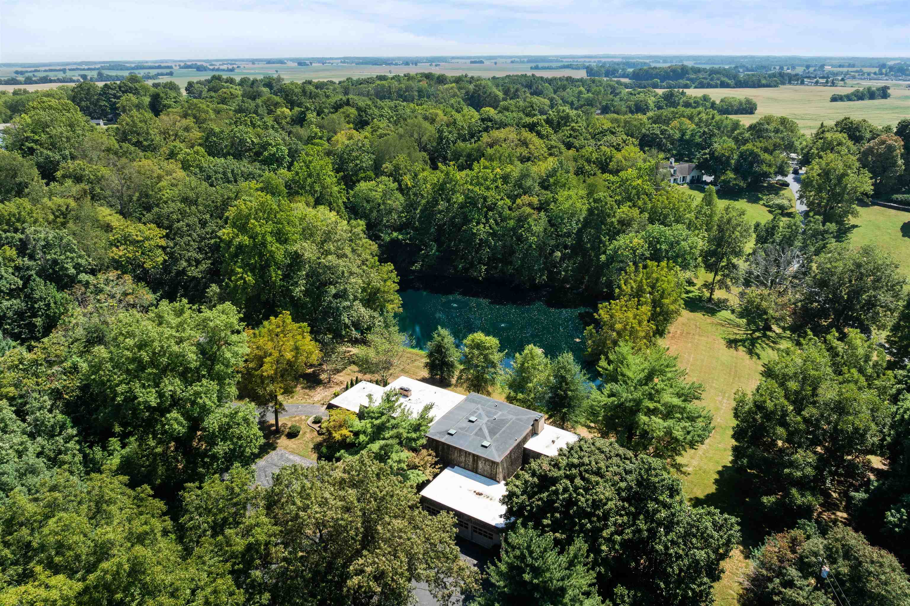4210 Deepwood