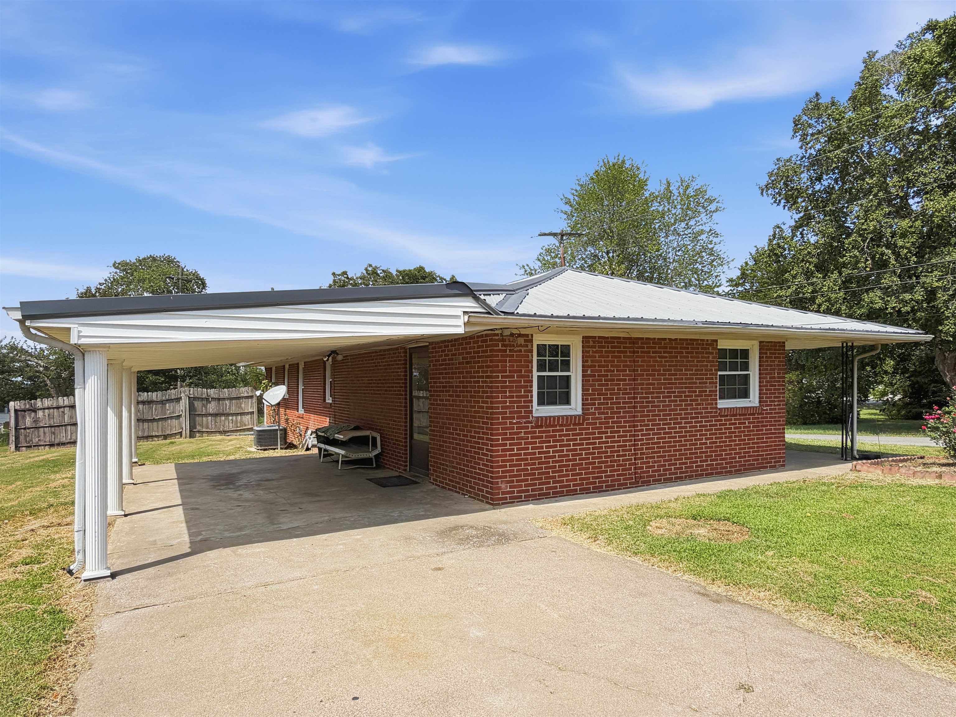18 Cowen Rd