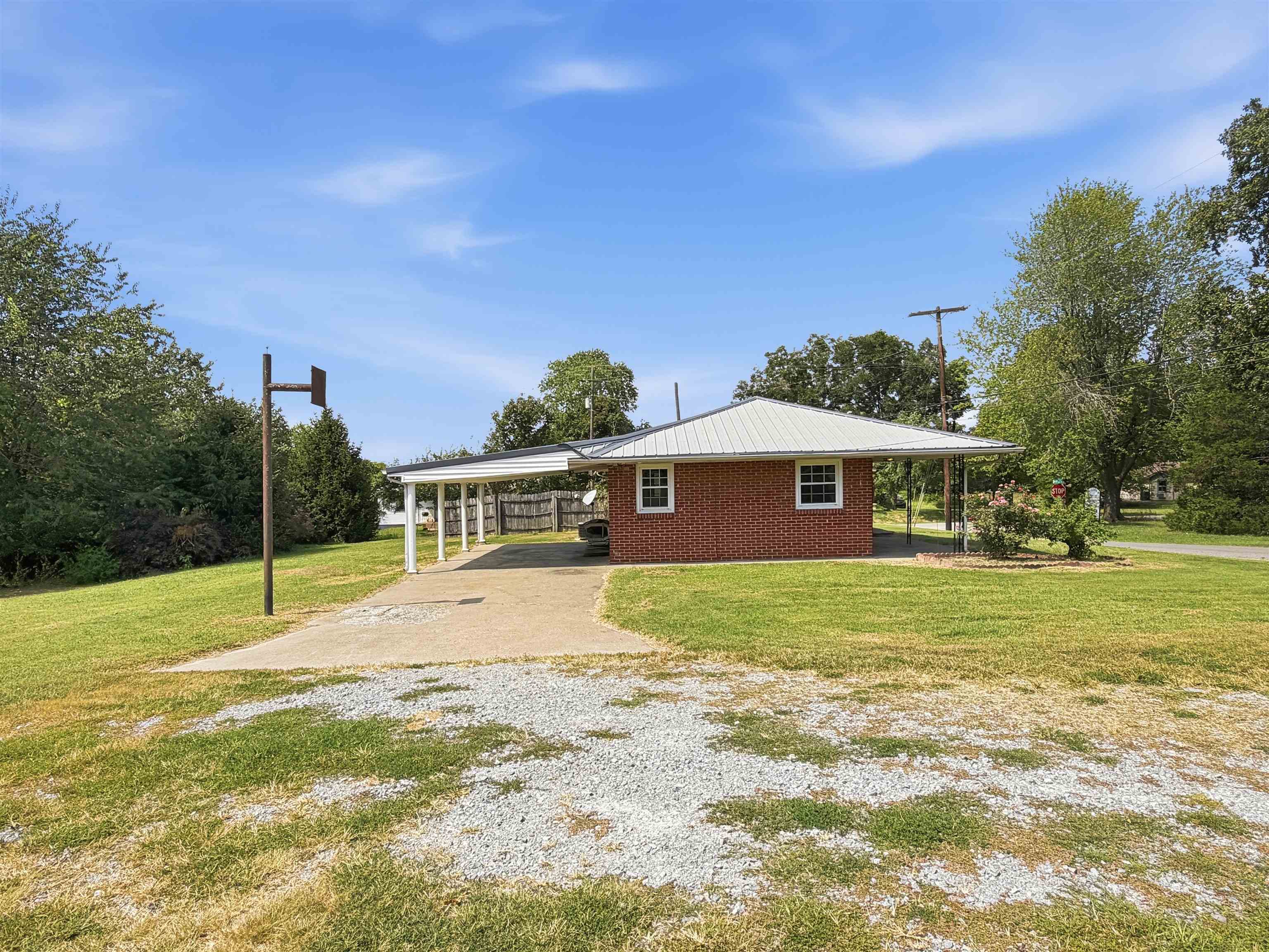 18 Cowen Rd