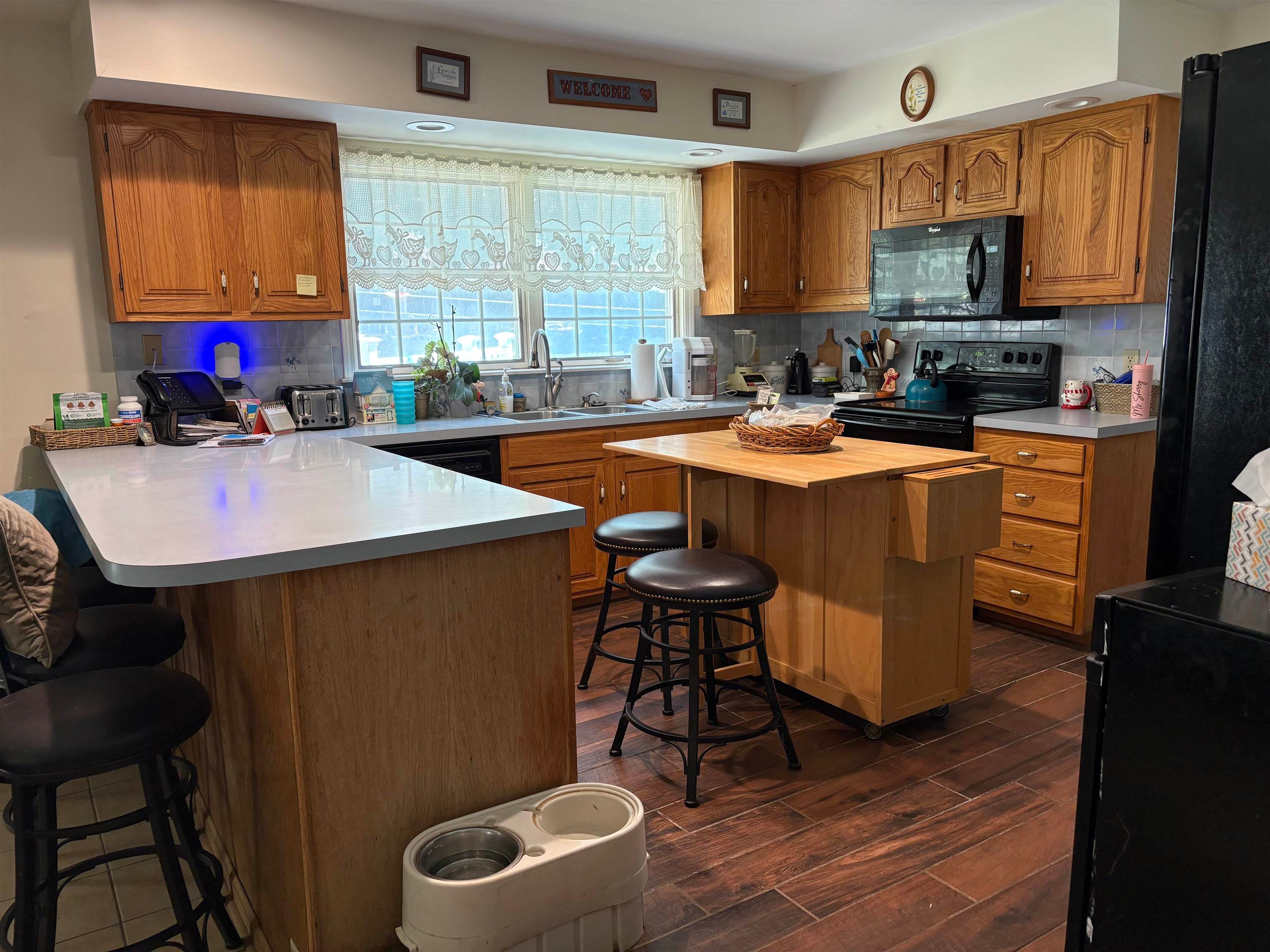 5200 Landview Dr.