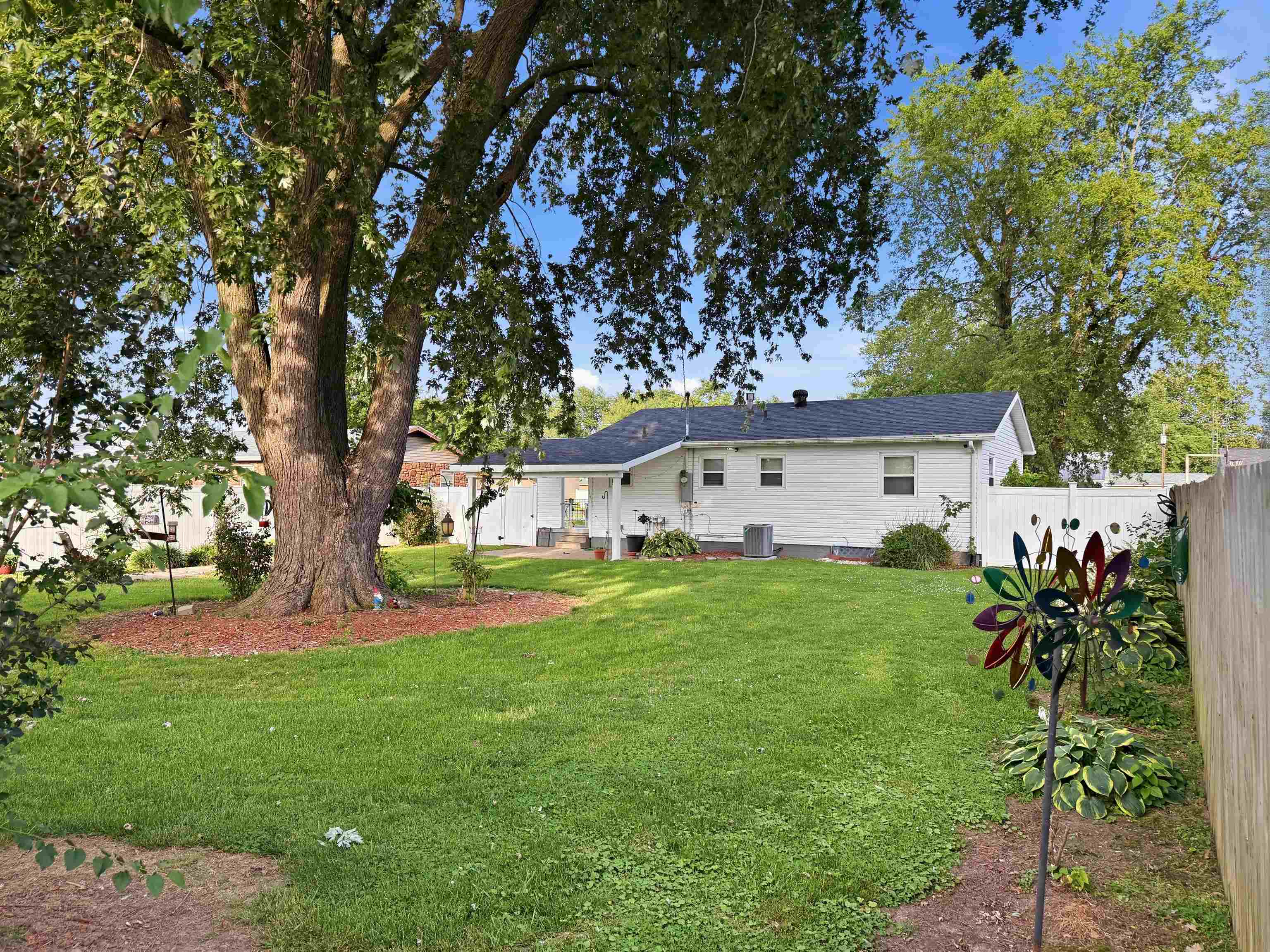 121 Gum Street