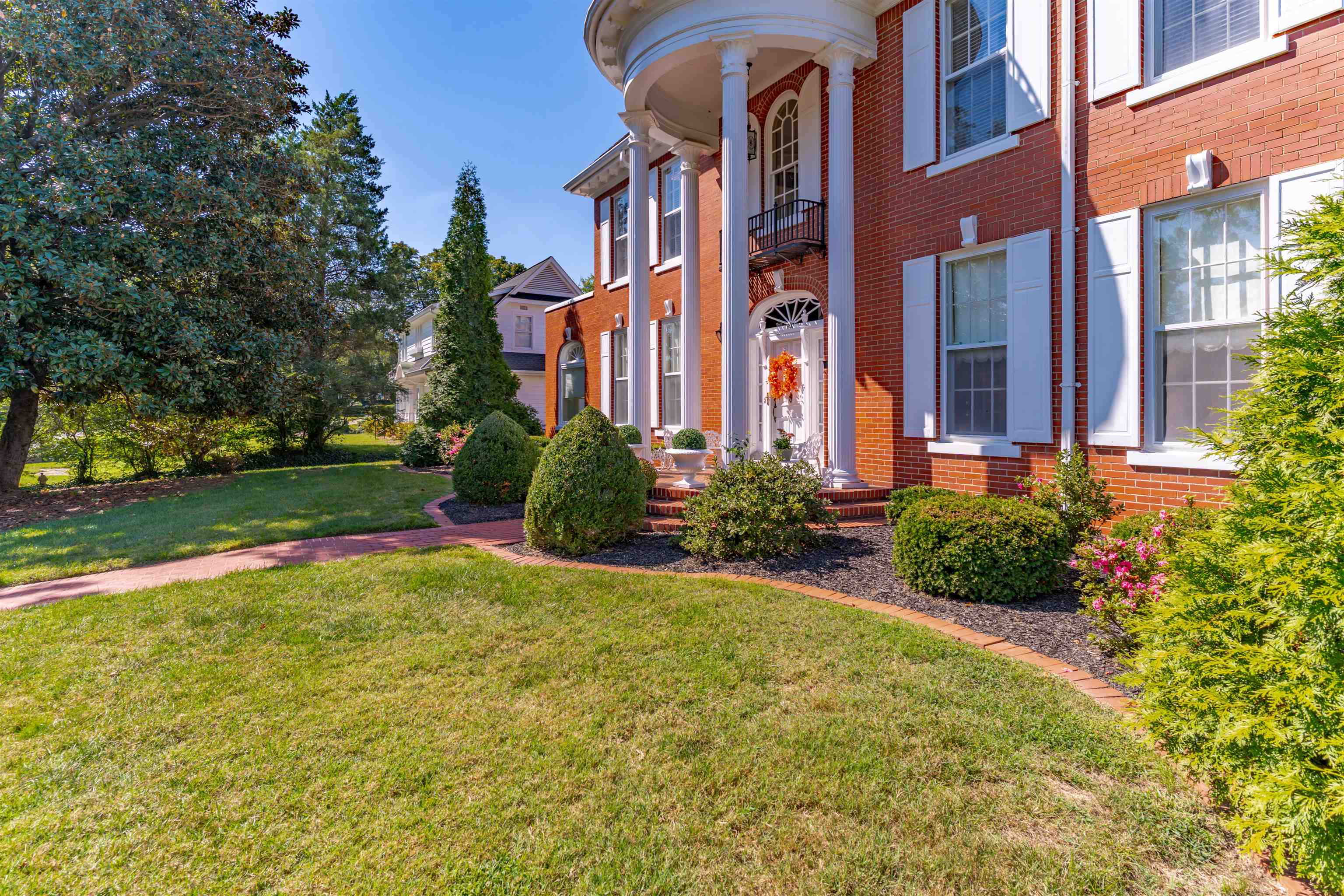 807 N Main Street