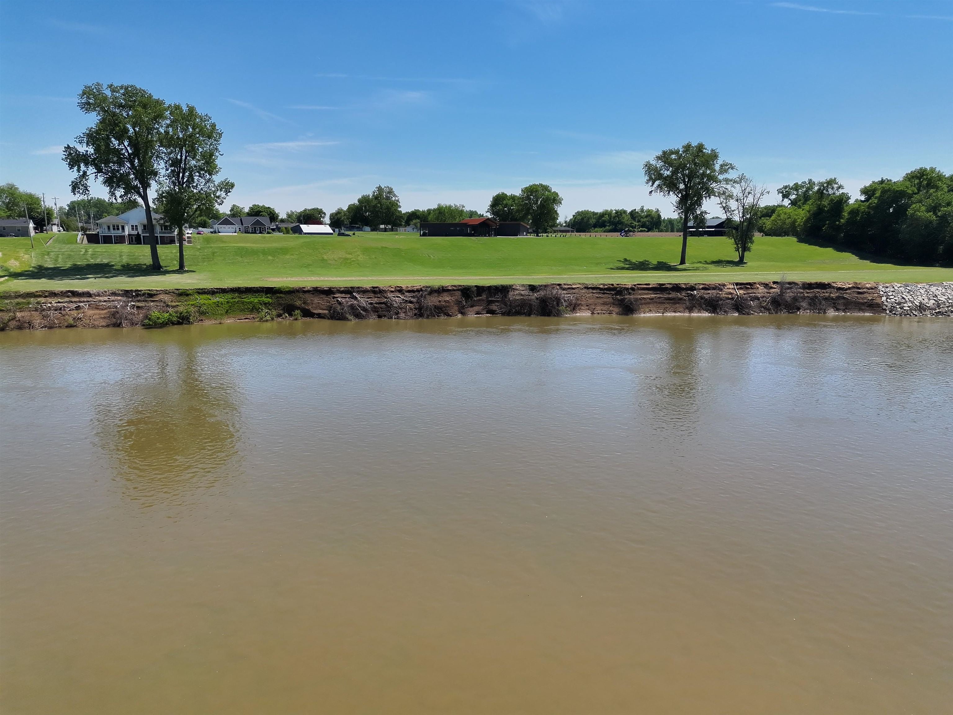 1709 Rivers Edge Dr. 1713 Rivers Edge Dr.