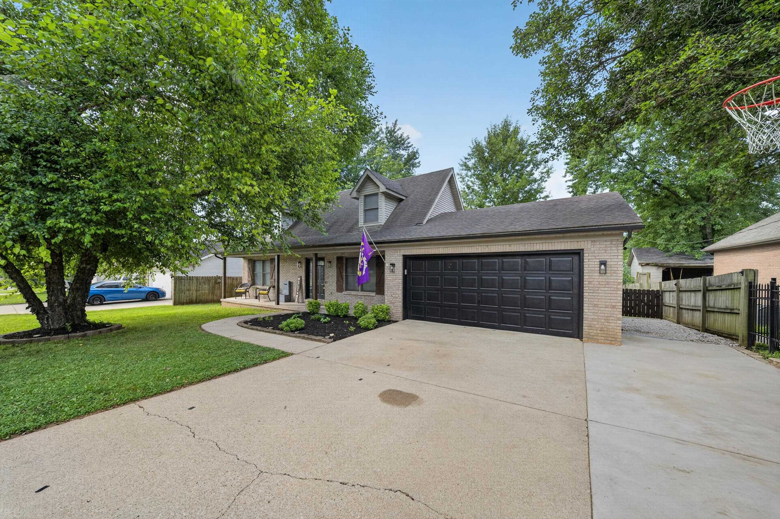 782 Sinclair Ave