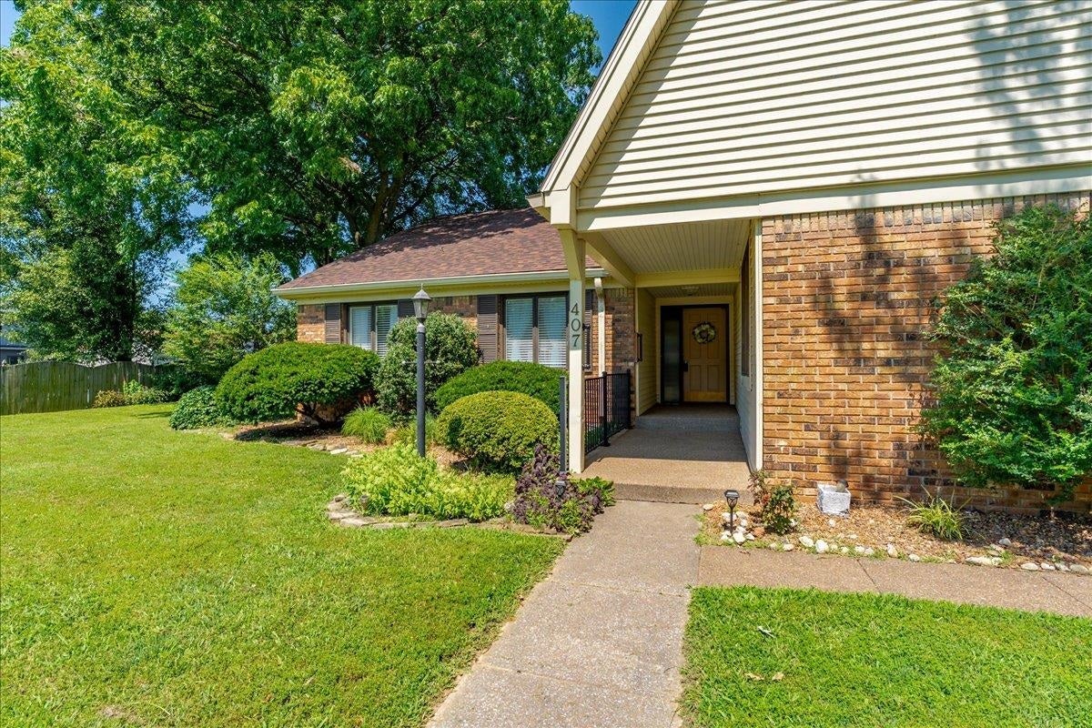 407 Bittersweet Lane
