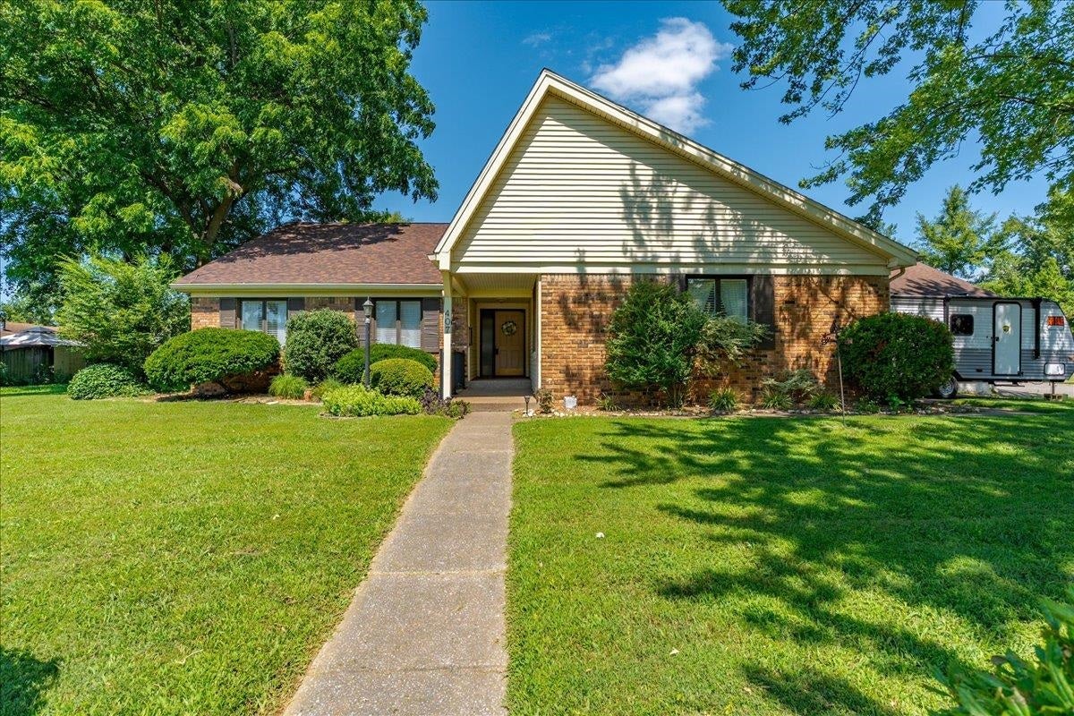 407 Bittersweet Lane