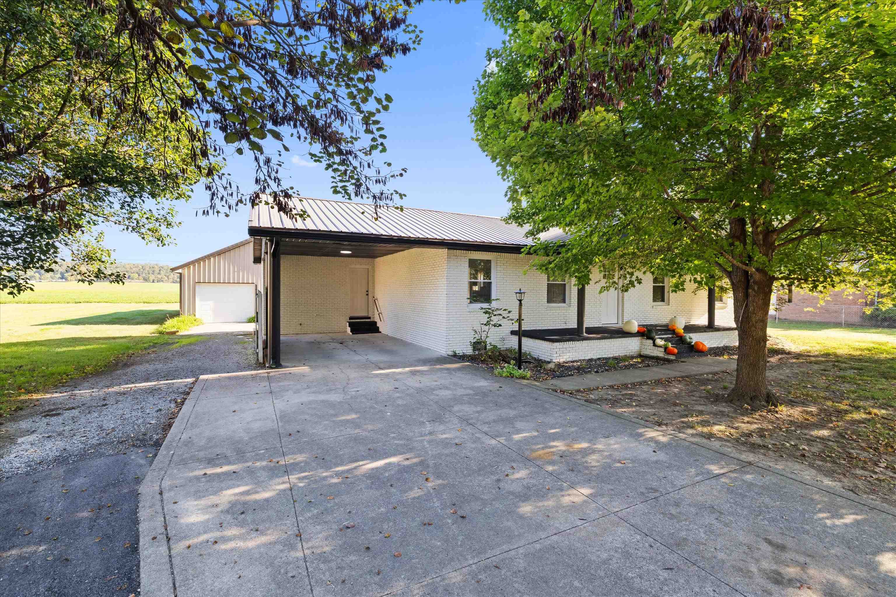 253 Maple Street
