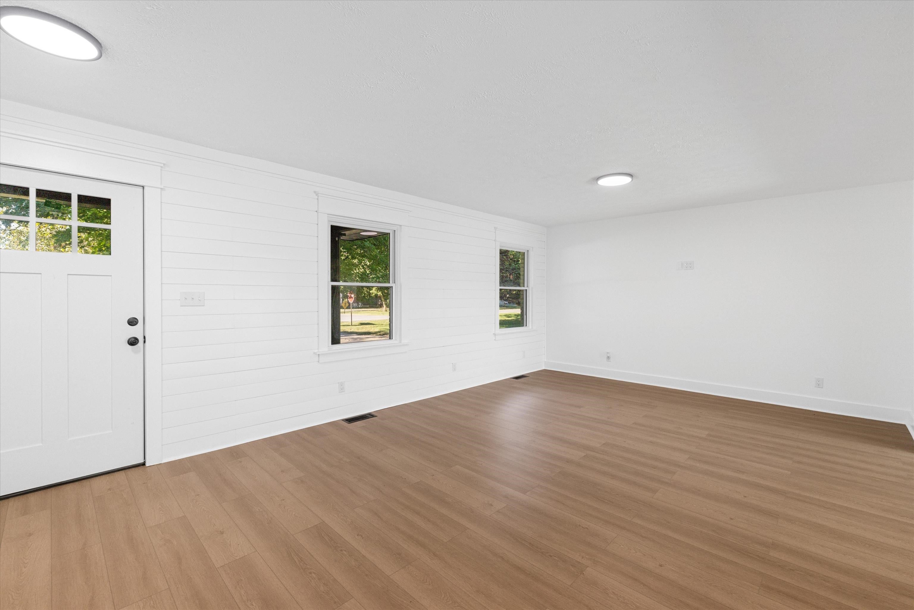 253 Maple Street
