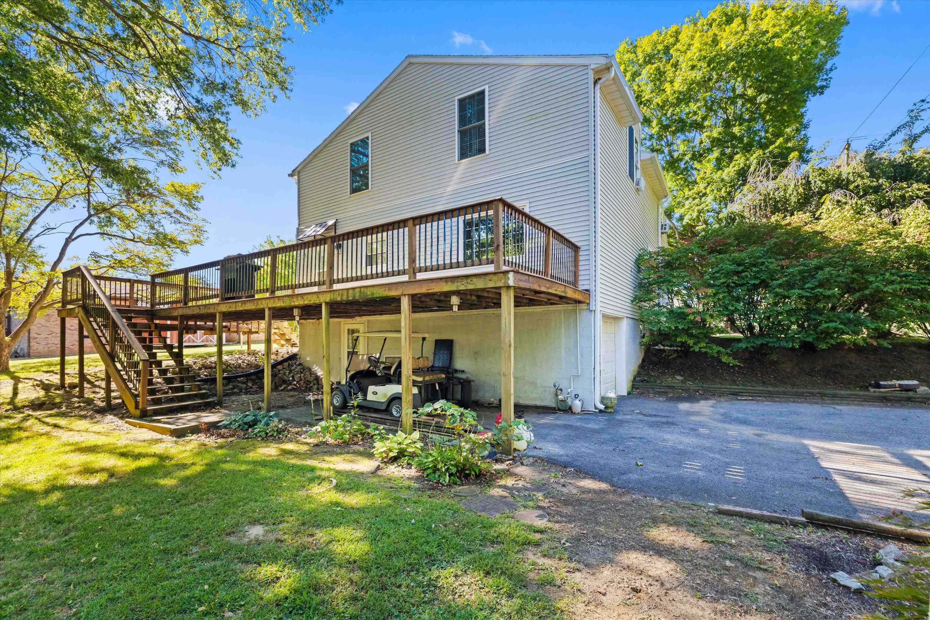 201 E Geiger St