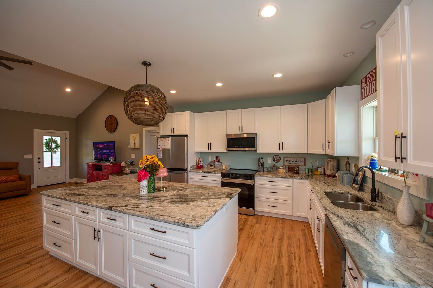 404 Bob Hatley Road