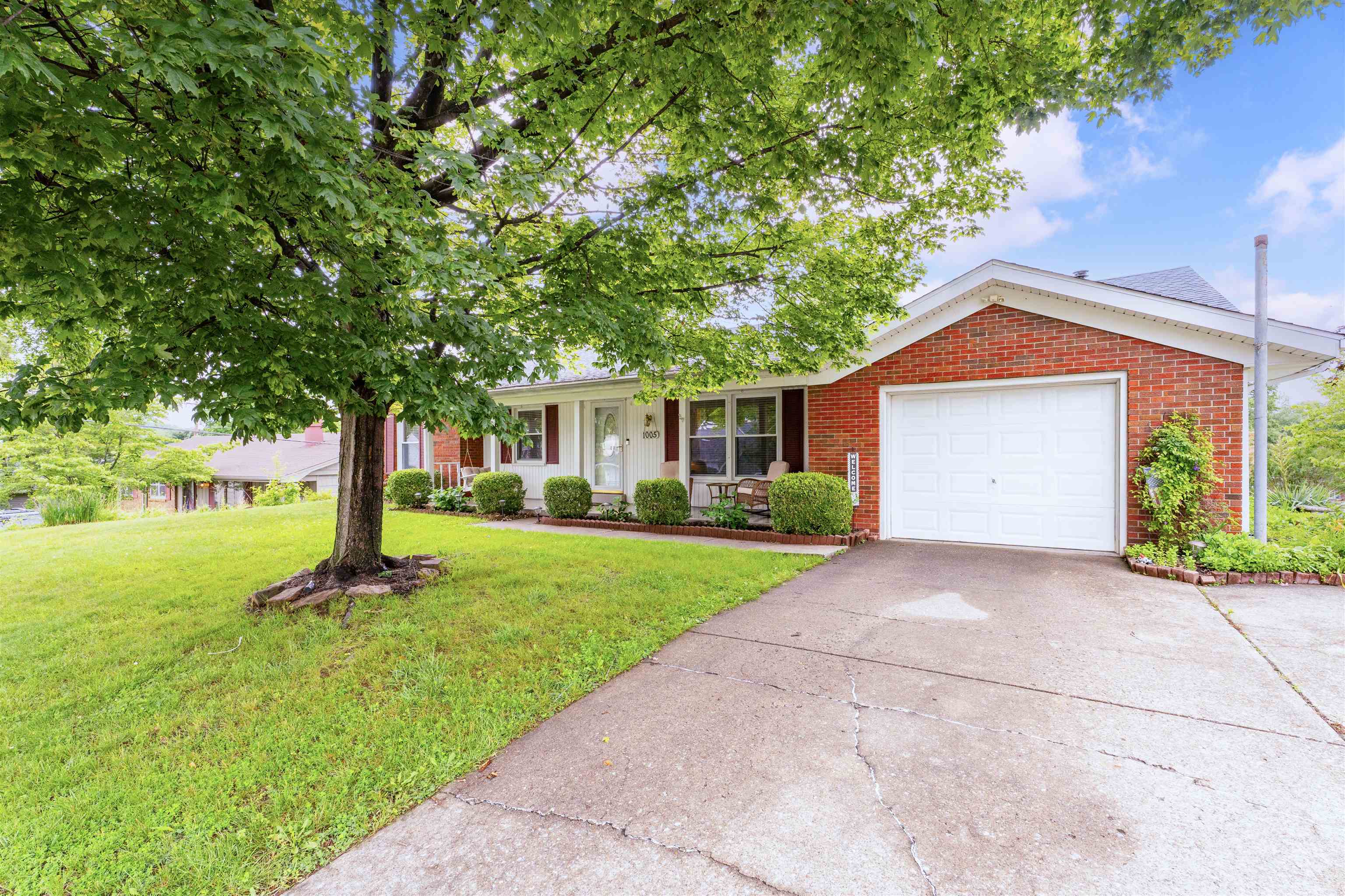 1005 Frontier Drive