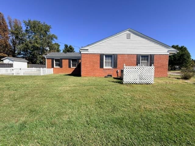307 Tartan Dr.
