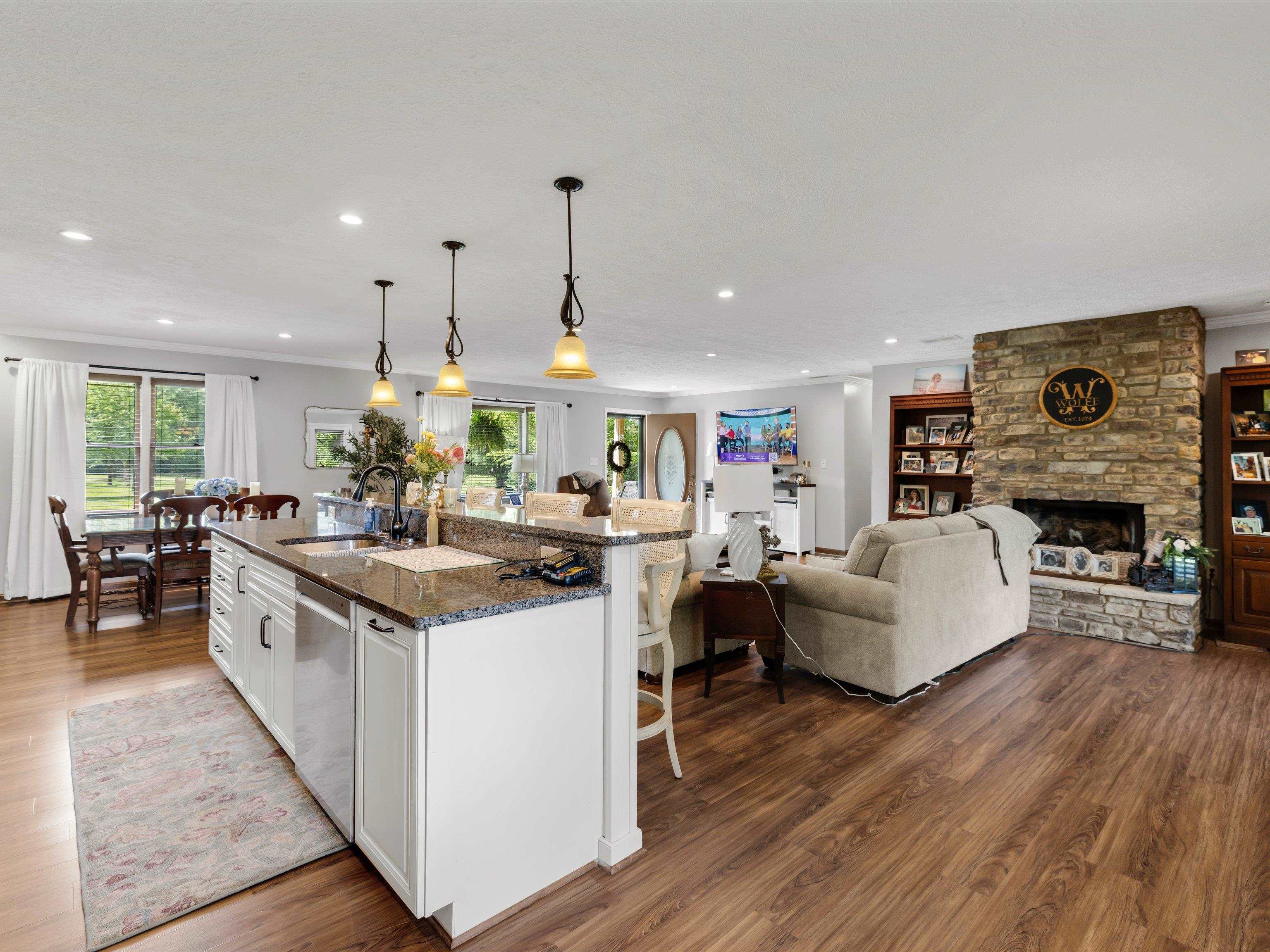 2322 Boxville Road