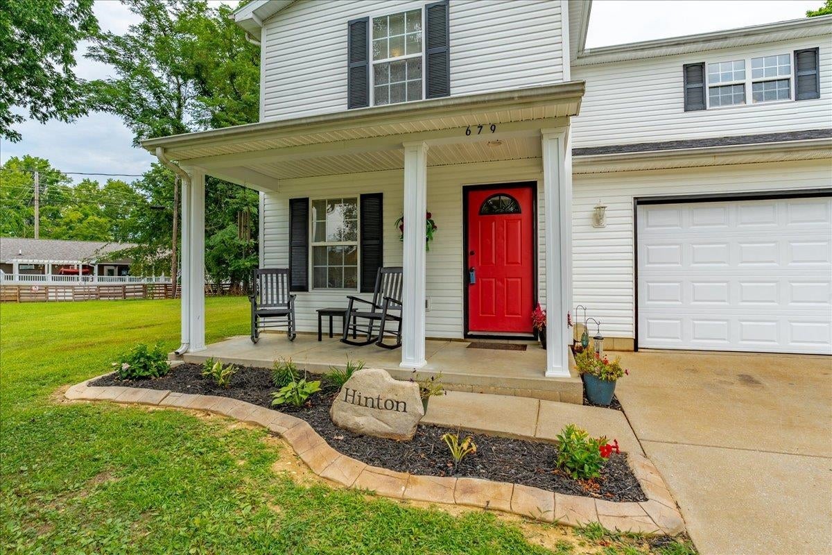 679 Canoe Creek Drive